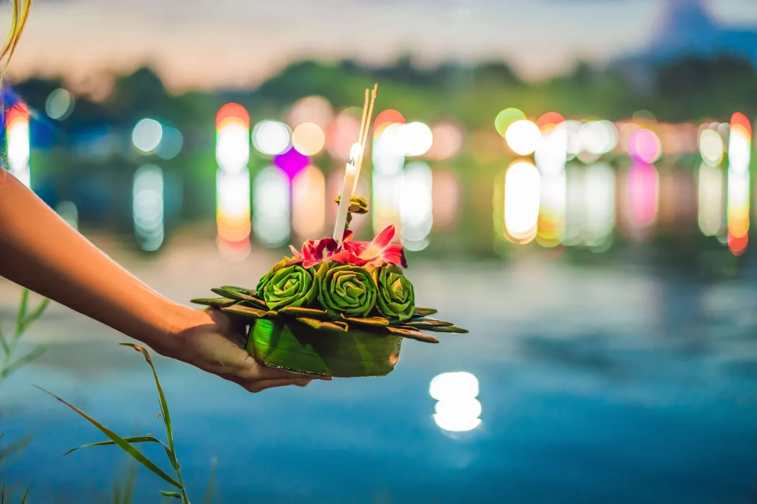 Loy-Kratong02-scaled 1